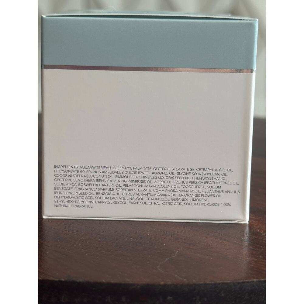 ESPA 24 -Hour Replenishing Moisturizer 55 ml/ 1.8 fl.oz. - Picture 4 of 5